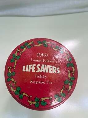1991 Limited Edition Lifesavers Holiday Keepsake Tin